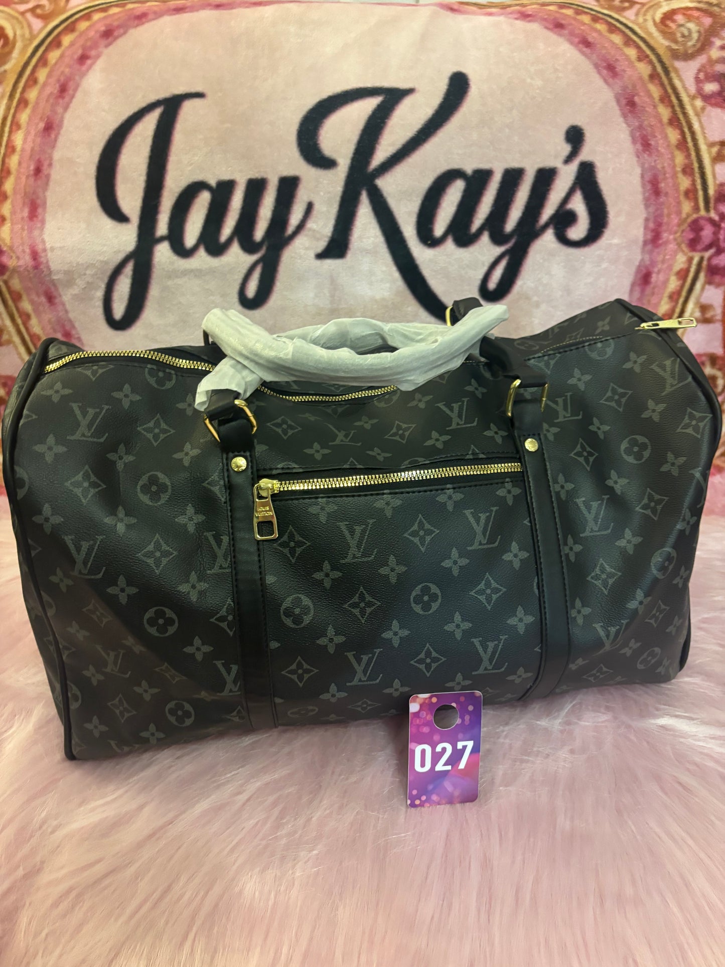 #37 black duffle Bag
