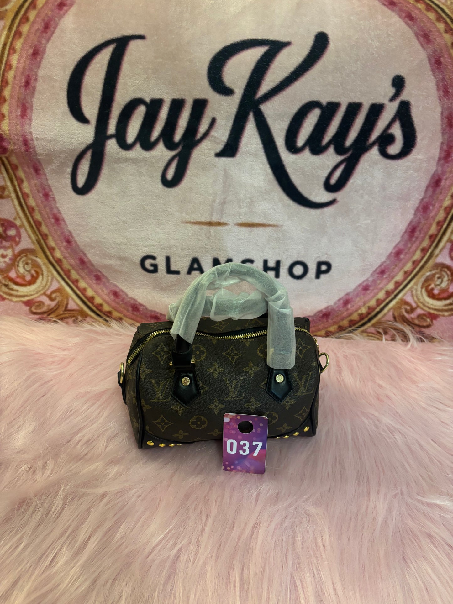 bag of choice +4 mystery fashion eggs